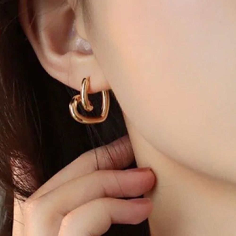 The Plush Heart earrings in 925 silver, w 14k yellow gold